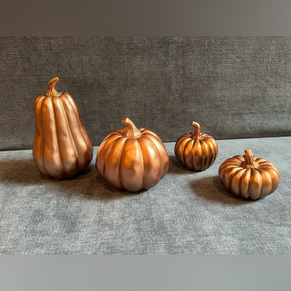 Target Bullseye Playground Resin Pumpkin Set - Picture 2 of 11